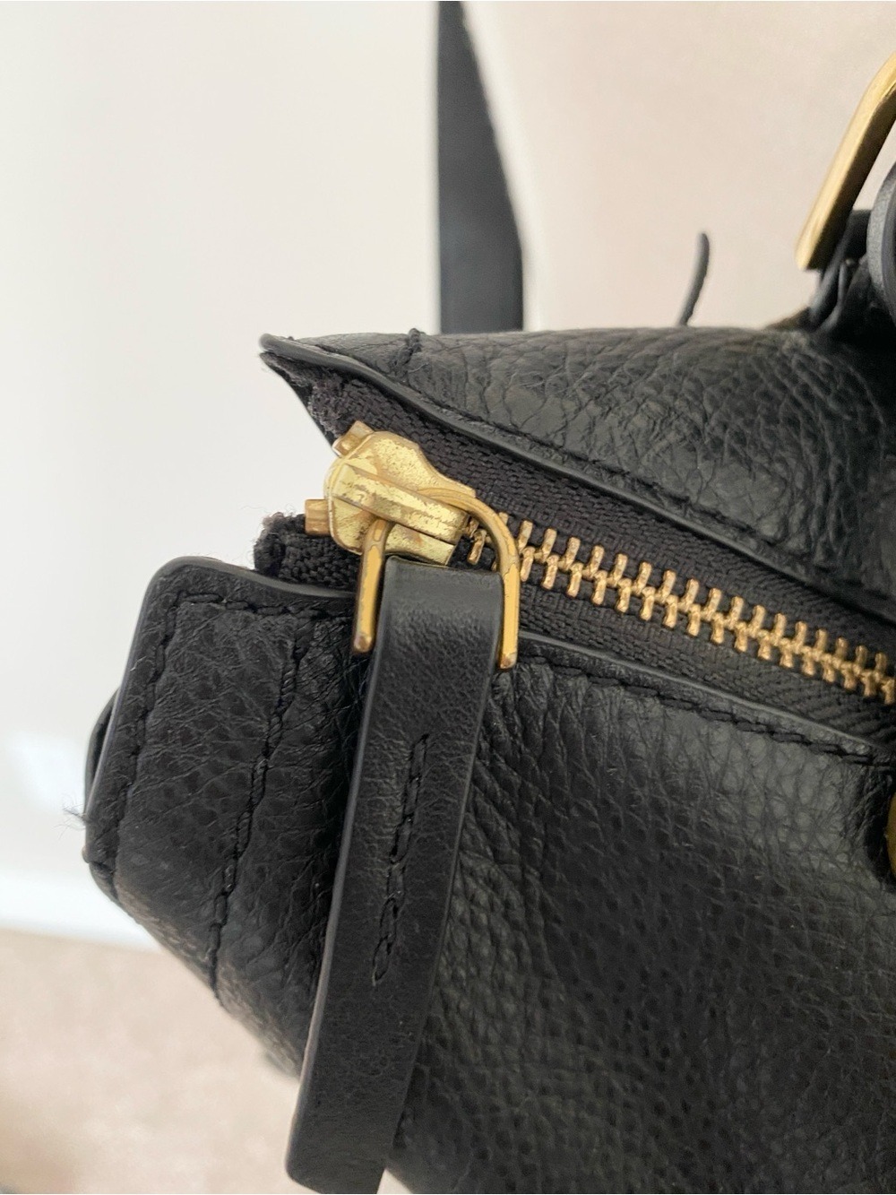 Fossil Leather Black Convertible Adjustable Backpack Shoulder Bag Purse - Picture 11 of 16